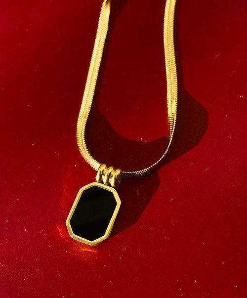 Black Onyx Pendant Necklace - Image 3